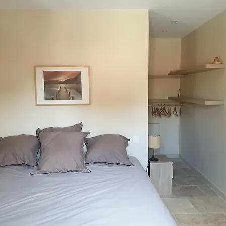 Location Independante Au Coeur Des Alpilles Pour 2 Personnes Avec Jacuzzi Villa Aureille Exterior photo