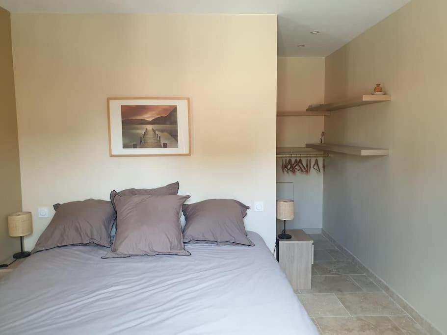 Location Independante Au Coeur Des Alpilles Pour 2 Personnes Avec Jacuzzi Ferienhaus