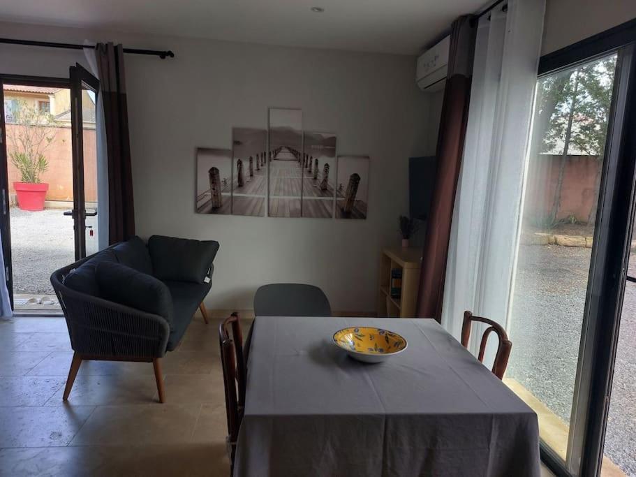Location Independante Au Coeur Des Alpilles Pour 2 Personnes Avec Jacuzzi Ferienhaus